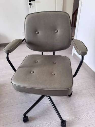 Computer chair