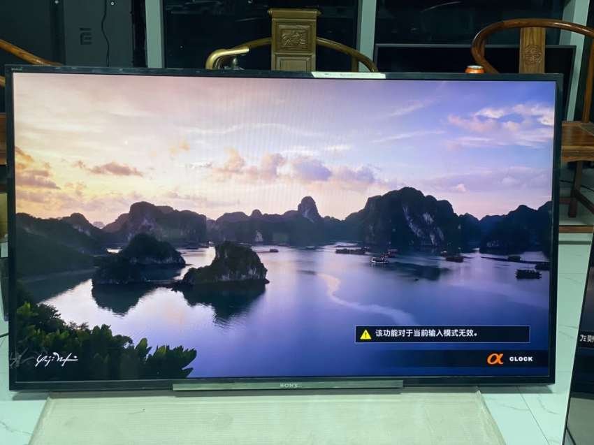 Hisense ()UX ULED X 4K Mini LED