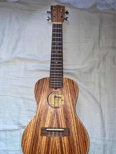Uma ukulele