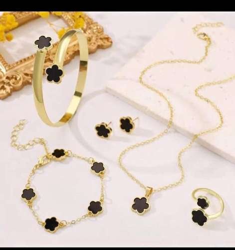 PREORDER JEWELRY SET