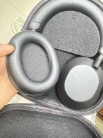 SONY WH1000XM5 earphone