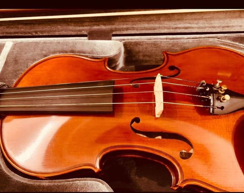 Yamaha v10 full size violin 