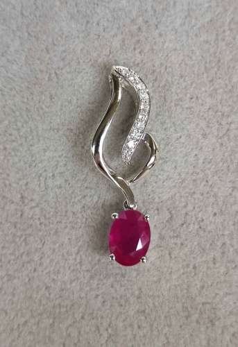 White Gold Ruby