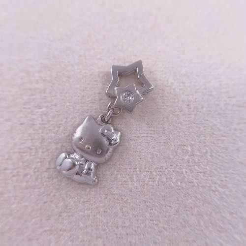  18K white gold diamond 002ct