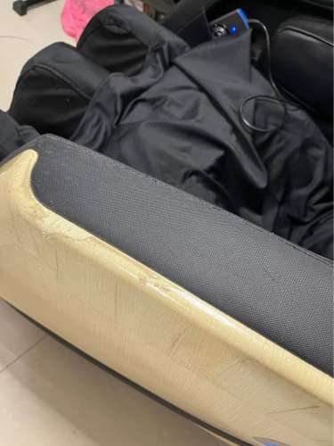 OTO Essence ES06B Massage Chair OTO 