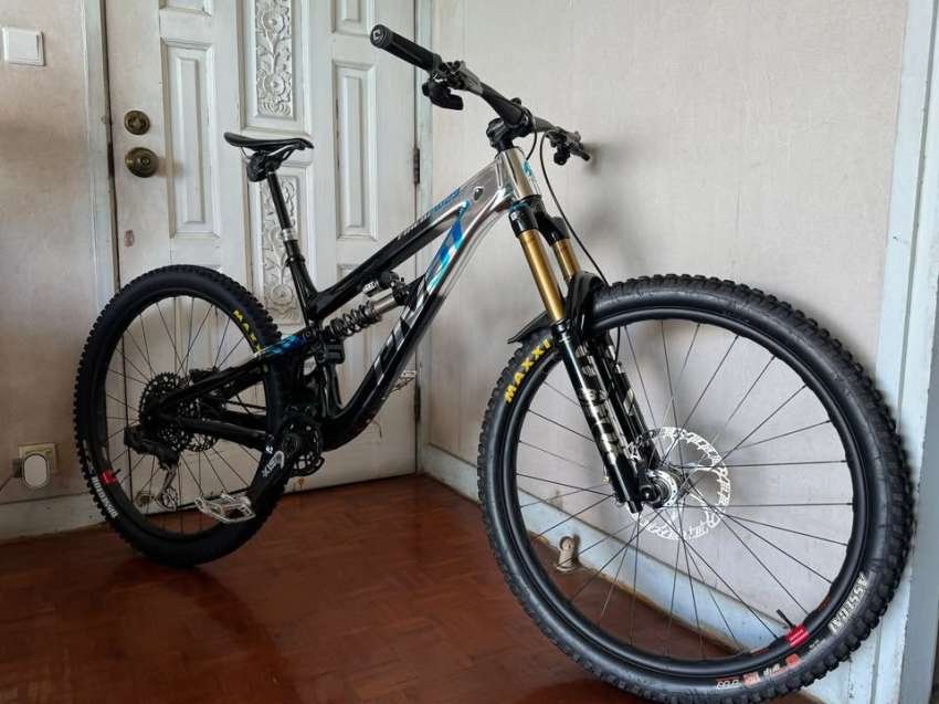 Pivot Firebird 29 M size