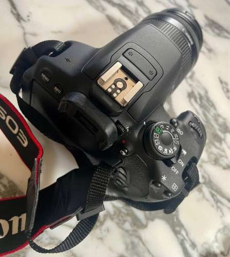 Canon eos700d