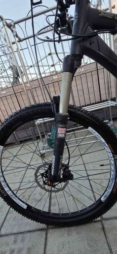 GIANT M