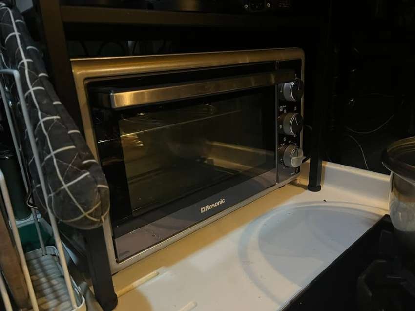 Rasonic Electric Oven