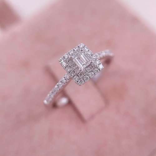  18K white gold