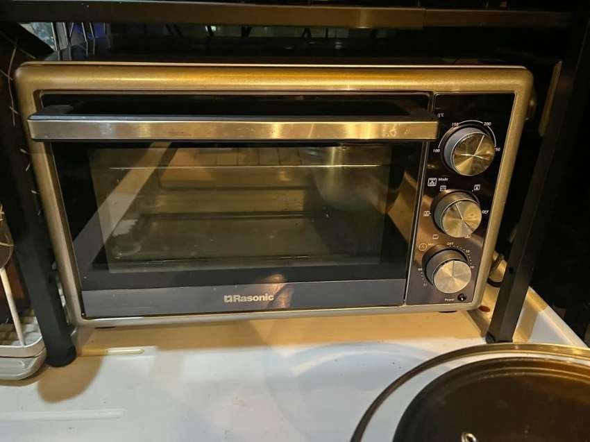 Rasonic Electric Oven