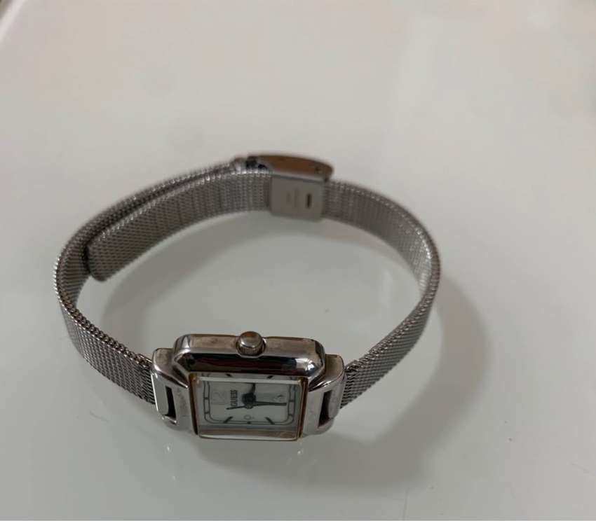 Preloved Guess Mesh Band Ladies watch