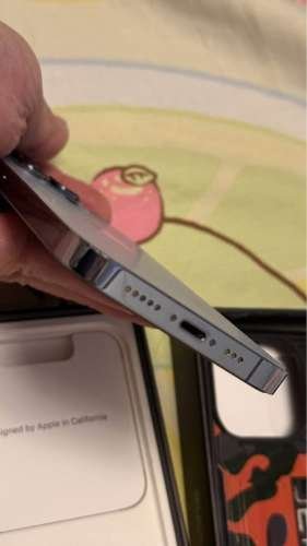 iPhone 13 Pro light blue 512G ( HK version ) HK3,150
