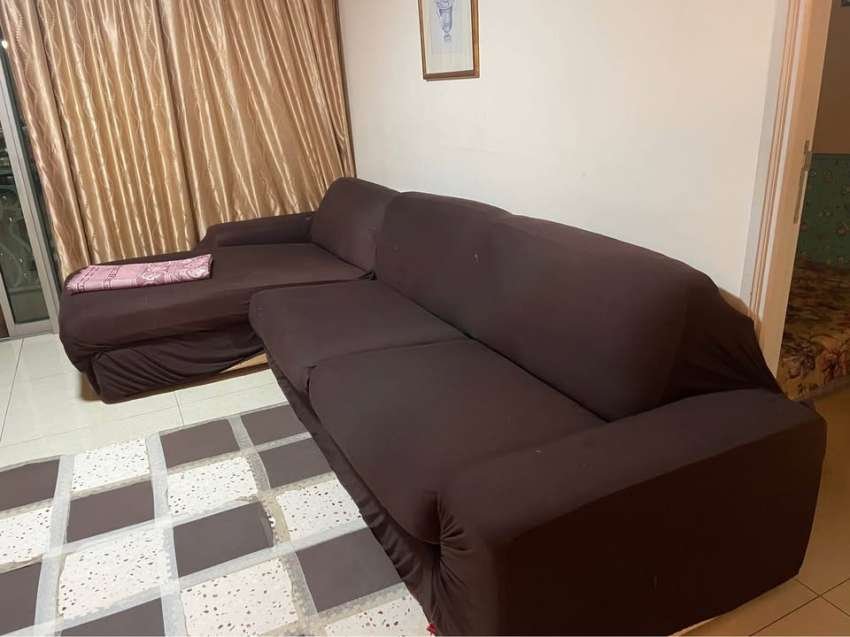 Sofa set Good condition with cover