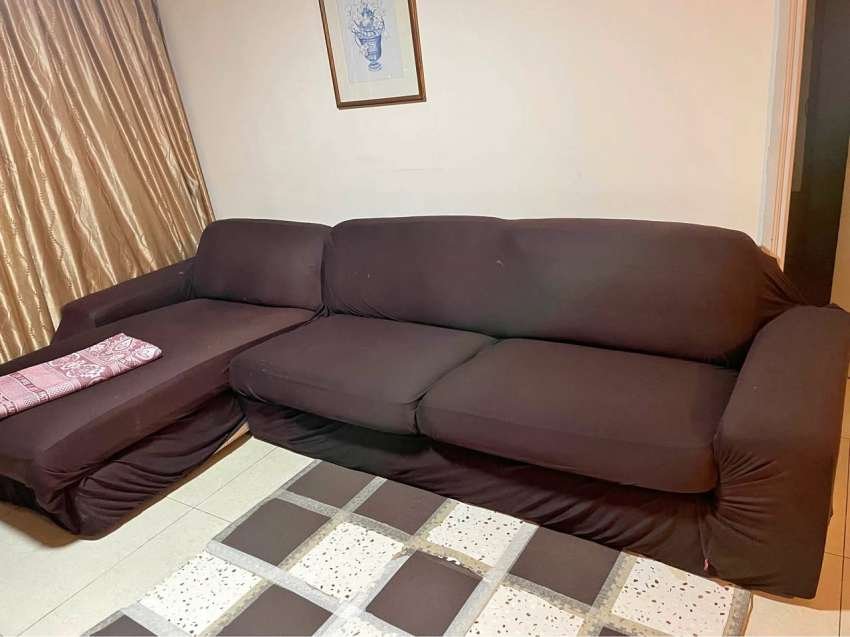 Sofa set Good condition with cover