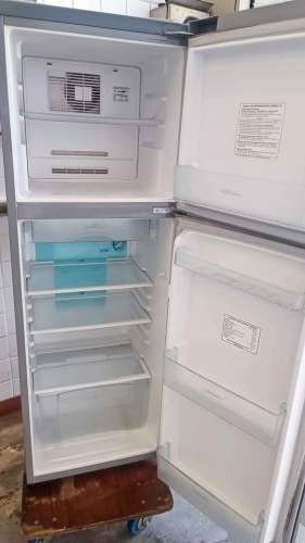Toshiba Fridge and freezer