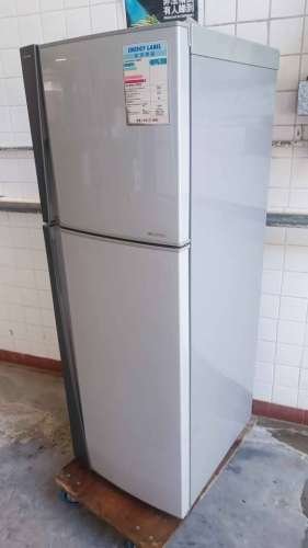 Toshiba Fridge and freezer