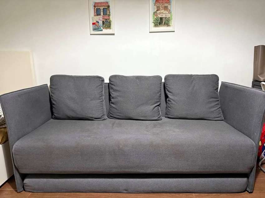 Need to go by 26th Oct Sofabed 3 seater
