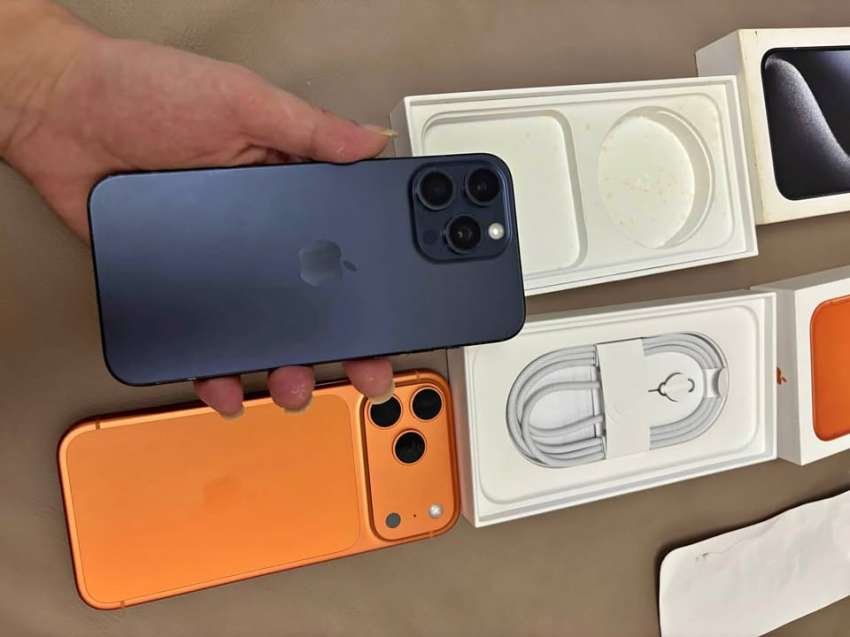Iphone15 PRO max 256 g