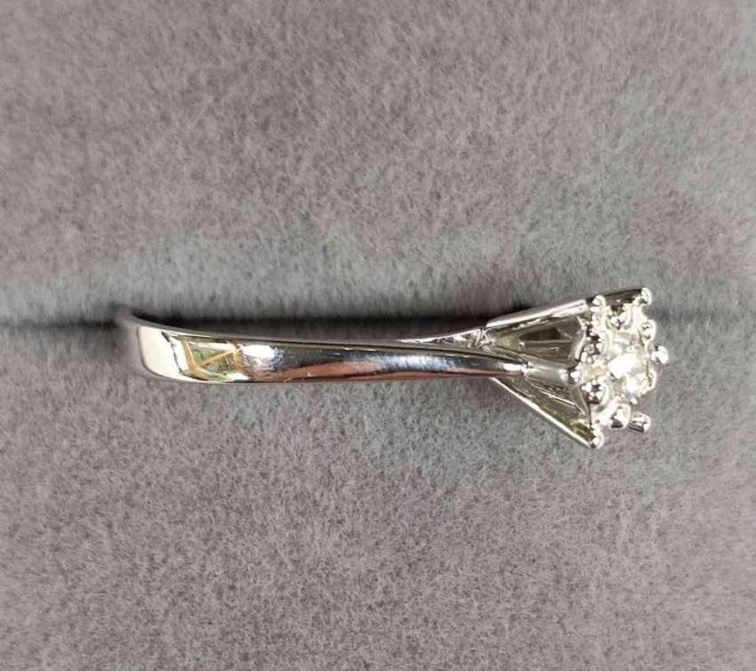 14K White Gold Diamond Ring