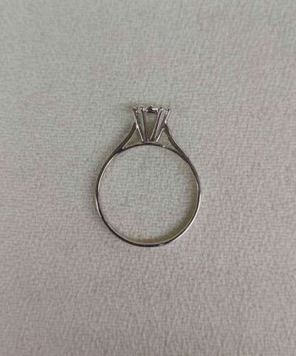 14K White Gold Diamond Ring