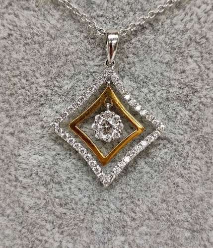 18K White and Yellow Gold Combination Diamonds Pendant