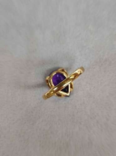 18K Yellow Gold Amethyst with Diamonds Ring