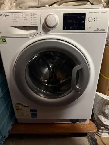 Whirlpool 7kg inverter washing machine with a white body