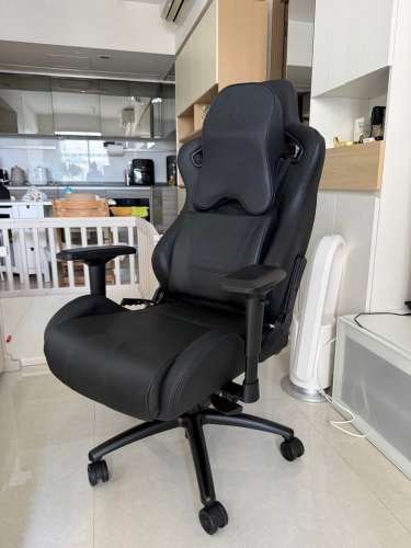 Anda Seat Gaming Chair