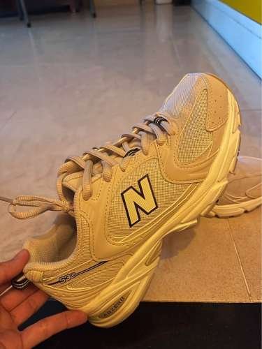 New Balance 530 Beige
