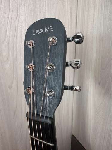 Lava me play white
