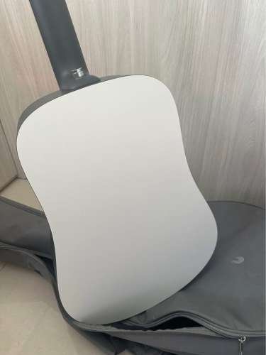 Lava me play white