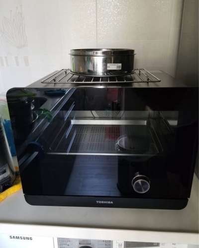 Toshiba  8)