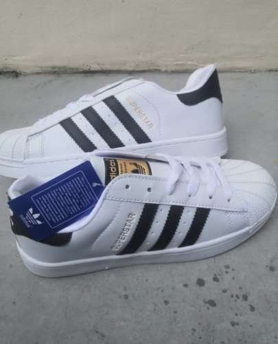 Adidas Superstar