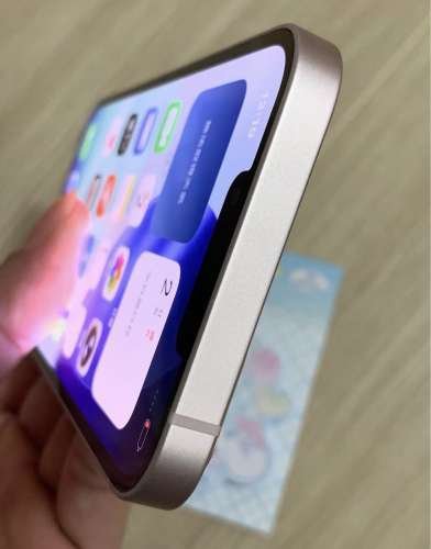 iPhone 13