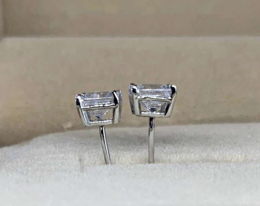 9k 4mm 9K white gold 4mm CZ