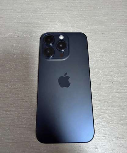 iphone 15 pro 256GBApple care