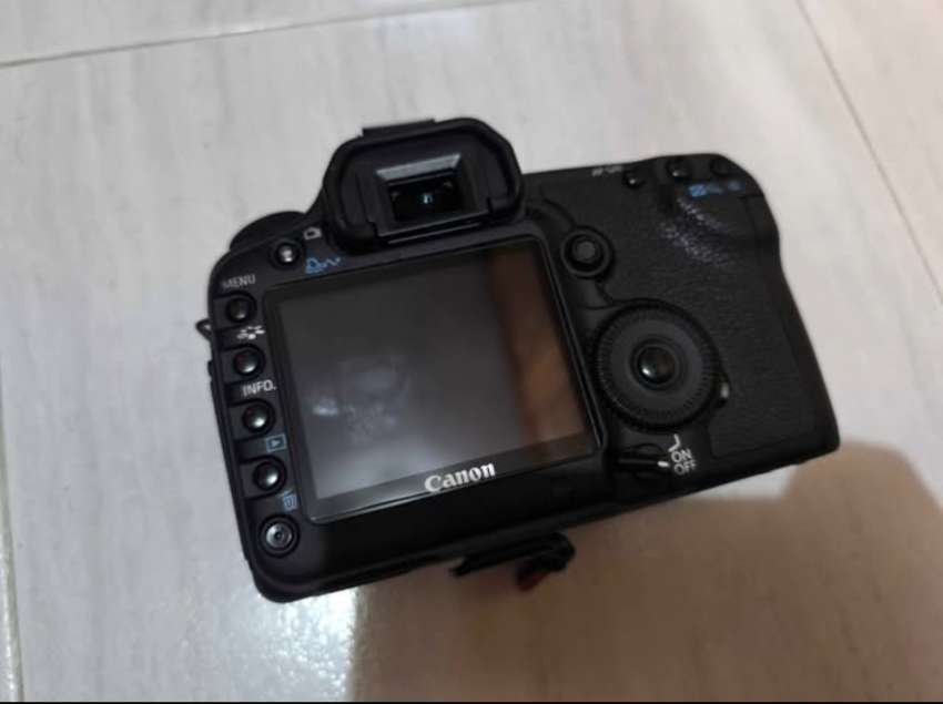 Canon  5d5
