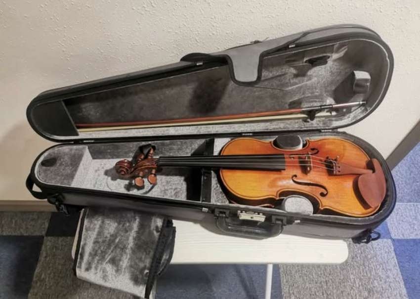 Toyama BB 44 violin