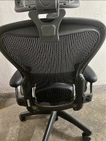 Herman miller aeron chair b size