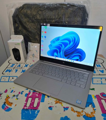 (same as new) Xiaomi laptop (133win11i78g ram256gb ssdMs office
