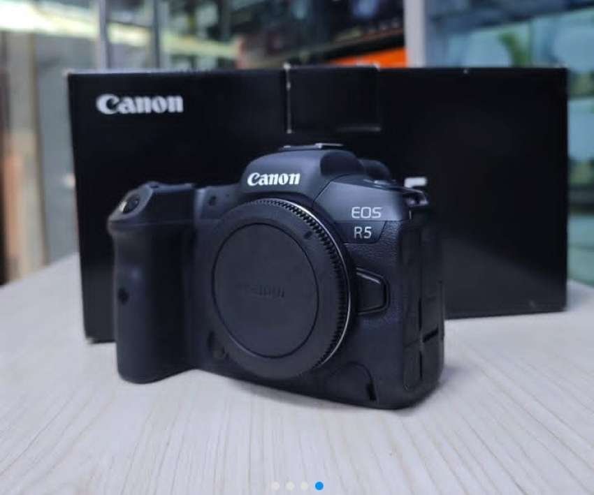 Canon EOS R5 Mark II Camera for sales